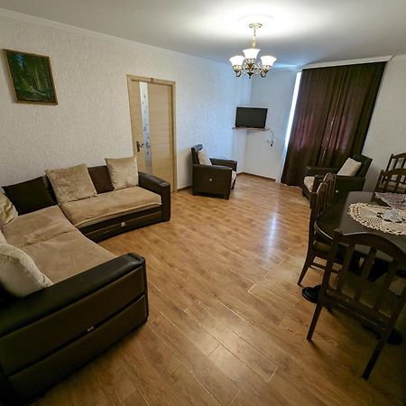 Apartment In Местія Екстер'єр фото